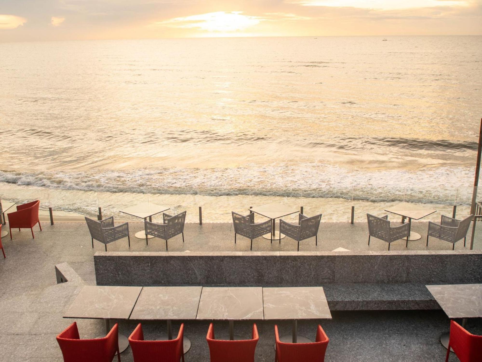 Relo' The Urban Escape - Huahin सहारा Cha-Am